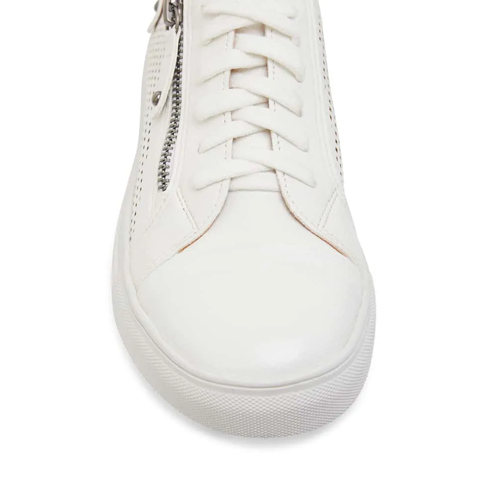 Romeo Sneaker in White Smooth