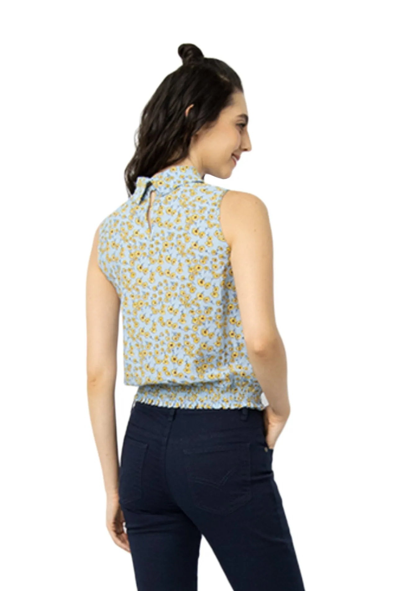 VOIR JEANS Ruffles Collared Spring Garden Top